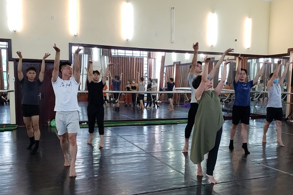 Hết mình vì một chương trình nghệ thuật đặc biệt - Anh 2
