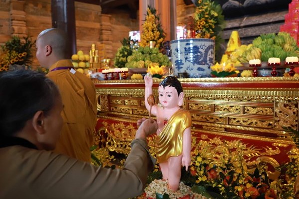 Lễ Vu lan sẽ được tổ chức trực tuyến: Đừng nghĩ làm thế sẽ không trọn vẹn lòng thành kính - Anh 1