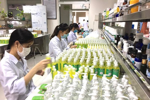 3 trường đại học cảnh báo các thông tin giả gây nhiễu loạn môi trường giáo dục - Anh 1