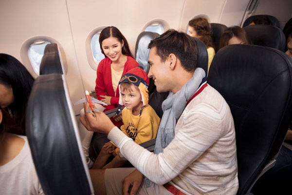 Tưng bừng mừng Quốc khánh, Vietjet “bắt tay” Vinpearl tung ưu đãi cực khủng - Anh 3