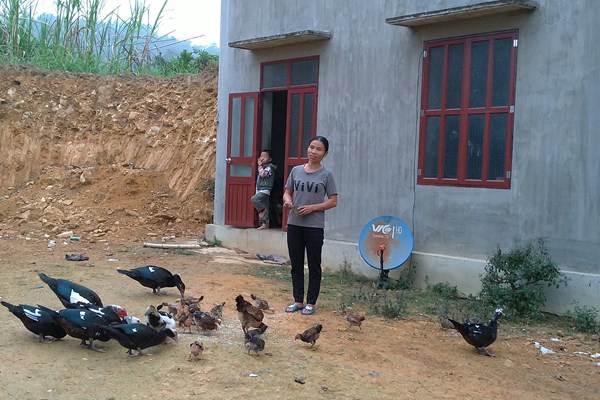Huyện Bá Thước vươn mình thoát nghèo - Bài 2: Đổi thay từ nếp nghĩ đến cách làm - Anh 2