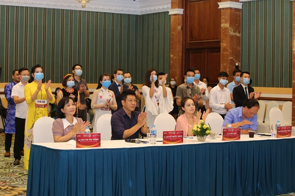 Nhiều bất ngờ tại vòng bán kết đầu tiên cuộc thi Tiếng hát Công nhân - Anh 2
