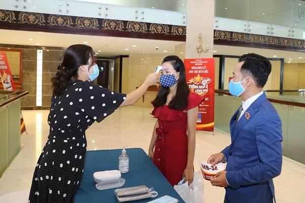 Hà Nội: Vang mãi tiếng hát người công nhân - Anh 2