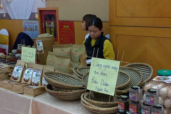 Giảm nghèo từ ứng dụng công nghệ 4.0 – Bài 2: Thách thức mới đối với các nhà hoạch định chính sách - Anh 2