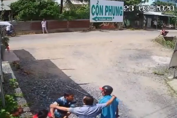 Bến Tre: Xử phạt hai đối tượng hành hung nhân viên du lịch - Anh 1