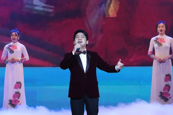 Chương trình nghệ thuật đặc biệt Tổ quốc tôi chưa đẹp thế bao giờ: Tự hào theo dặm dài đất nước - Anh 17