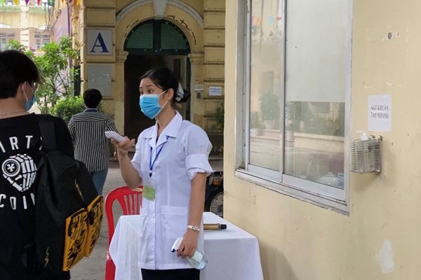 Hà Nội: 7 thí sinh dự thi môn Ngữ văn Kỳ thi tốt nghiệp THPT 2020 đợt 2 - Anh 5