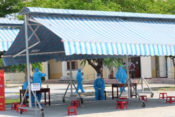 Kỳ thi tốt nghiệp THPT Quốc gia 2020 đợt 2: An toàn phòng, chống dịch được đặt lên hàng đầu - Anh 1