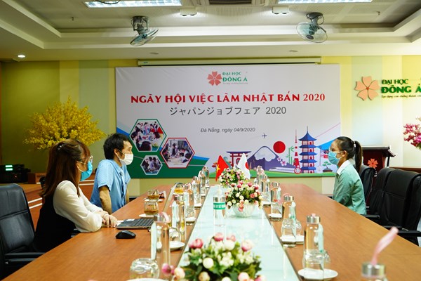 Gần 300 sinh viên Đại học Đông Á được tiếp nhận làm việc tại Nhật Bản qua Ngày hội việc làm trực tuyến - Anh 2