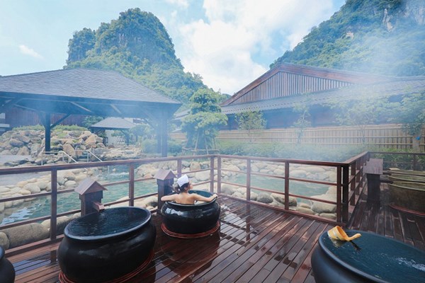 Bật mí những công dụng tuyệt vời từ nguồn khoáng nóng tại Yoko Onsen Quang Hanh - Anh 3