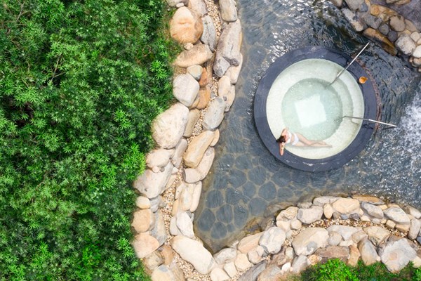 Bật mí những công dụng tuyệt vời từ nguồn khoáng nóng tại Yoko Onsen Quang Hanh - Anh 5