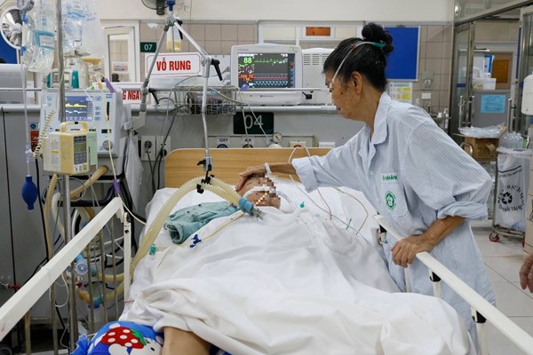 Tiếp tục có người sử dụng pate Minh Chay và bị ngộ độc - Anh 1