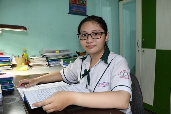 Thủ khoa khối Khoa học xã hội (Ninh Thuận):“Giấc mơ có thật” từ gánh ve chai của mẹ - Anh 2