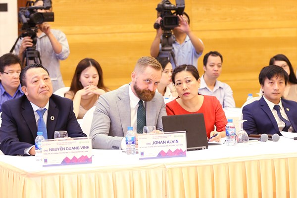 Văn hóa doanh nghiệp và Phát triển thương hiệu: Thương hiệu không từ trên trời rơi xuống - Anh 1