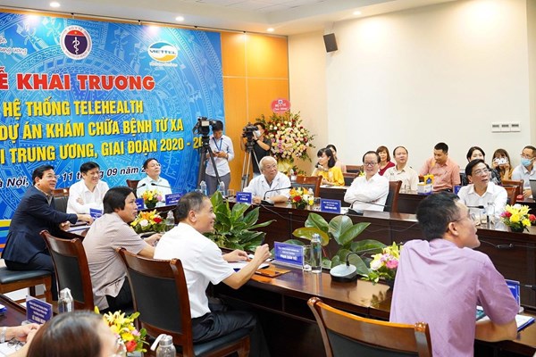Về đích trước hạn mục tiêu khám chữa bệnh từ xa - Anh 1