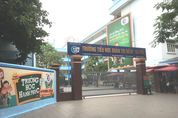 Lần thứ 3 Hà Nội có học sinh bị bỏ quên trên ô tô đưa đón - Anh 1