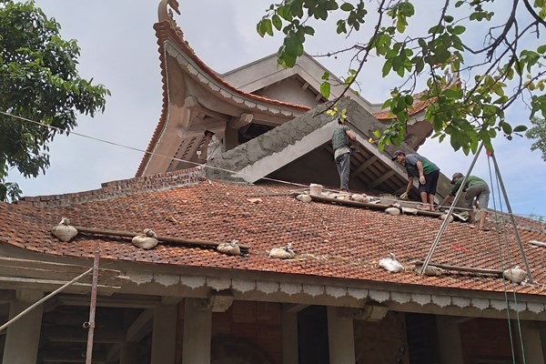 Bất chấp lệnh đình chỉ công trình sai phạm tại di tích chùa Bạch Tượng (Nga Sơn - Thanh Hóa): Chủ đầu tư vẫn “vô tư” hoàn thiện - Anh 1