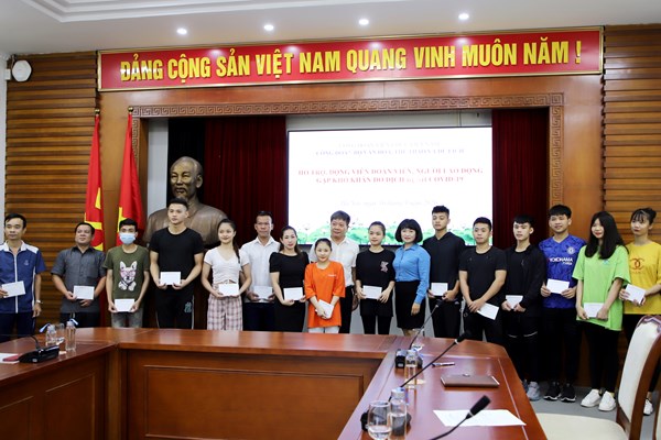 Công đoàn Bộ VHTTDL: Hỗ trợ đoàn viên bị ảnh hưởng bởi Covid-19 - Anh 3