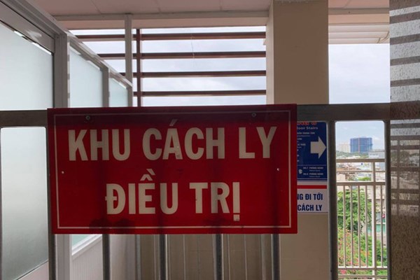 Đưa 3 công dân vượt biên trái phép đi cách ly y tế tập trung - Anh 1