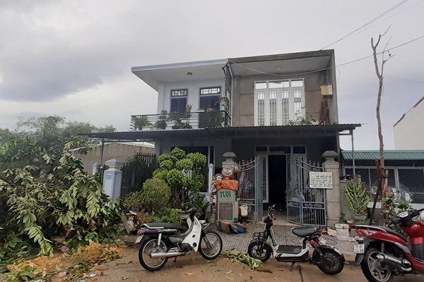 Thừa Thiên Huế: Khẩn trương khắc phục thiệt hại do bão số 5 - Anh 1