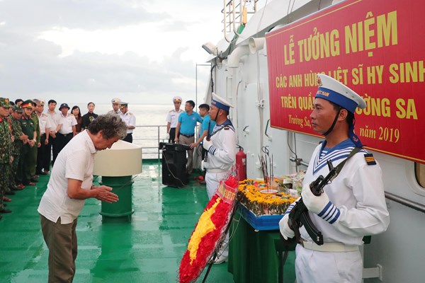 Nhớ lần ra thăm Trường Sa của nhạc sĩ Phó Đức Phương - Anh 5