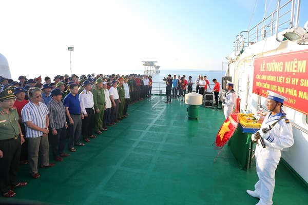 Nhớ lần ra thăm Trường Sa của nhạc sĩ Phó Đức Phương - Anh 10