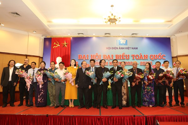 Điện ảnh gần đây bị “nghiệp dư hóa” là nguy cơ có thật - Anh 4