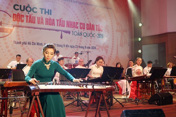Thi “Độc tấu và Hòa tấu nhạc cụ dân tộc toàn quốc 2020”: Phô diễn tinh hoa âm nhạc truyền thống - Anh 2