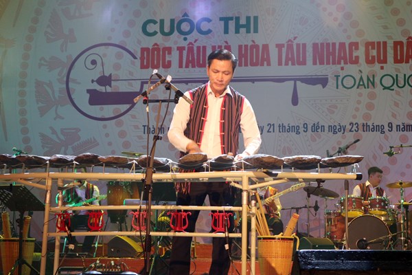 Thi “Độc tấu và Hòa tấu nhạc cụ dân tộc toàn quốc 2020”: Phô diễn tinh hoa âm nhạc truyền thống - Anh 3