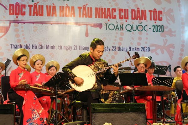 Thi “Độc tấu và Hòa tấu nhạc cụ dân tộc toàn quốc 2020”: Phô diễn tinh hoa âm nhạc truyền thống - Anh 1