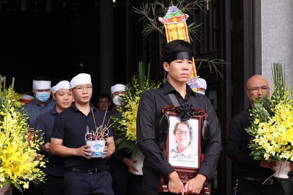 Tiễn đưa nhạc sĩ Phó Đức Phương về nơi an nghỉ cuối cùng - Anh 8
