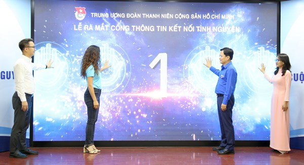 Trung ương Đoàn ra mắt Cổng thông tin kết nối tình nguyện - Anh 1
