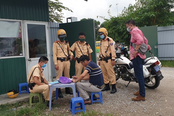 Hà Nội: CSGT xử lý hàng loạt”ma men