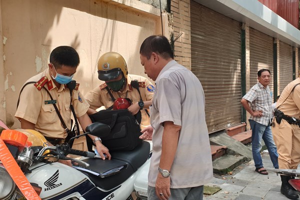 Hà Nội: CSGT xử lý hàng loạt”ma men