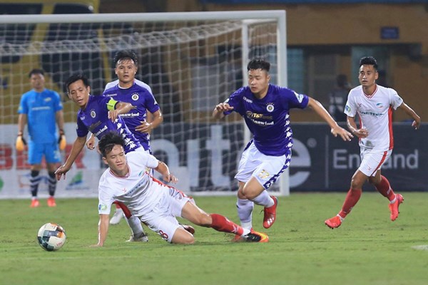V.League trở lại cuối tuần này: Hấp dẫn cuộc đua tới ngôi “vương” - Anh 1