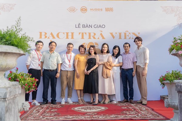 Bàn giao “Bạch Trà Viên” trong phim Gái già lắm chiêu V để đón khách tham quan - Anh 3