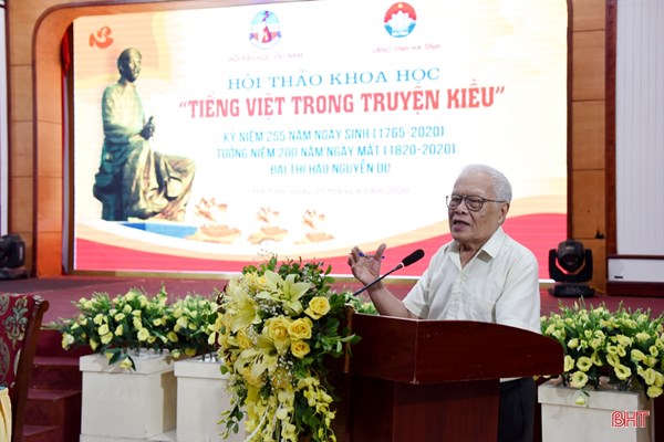 Từ Luật tiếng Việt nghĩ về Ngày tiếng Việt - Anh 1