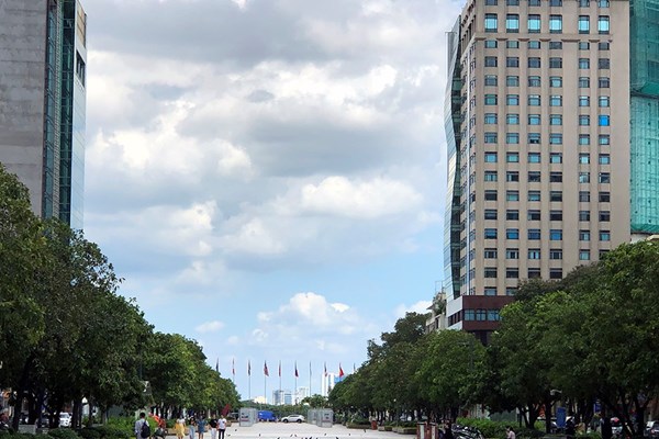 Về đề xuất mở rộng thêm phố đi bộ khu vực trung tâm TP.HCM: Tạo động lực hấp dẫn du khách trong và ngoài nước - Anh 1