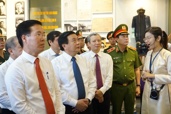 Khánh thành công viên văn hóa và khu lưu niệm nhà thơ Tố Hữu - Anh 3