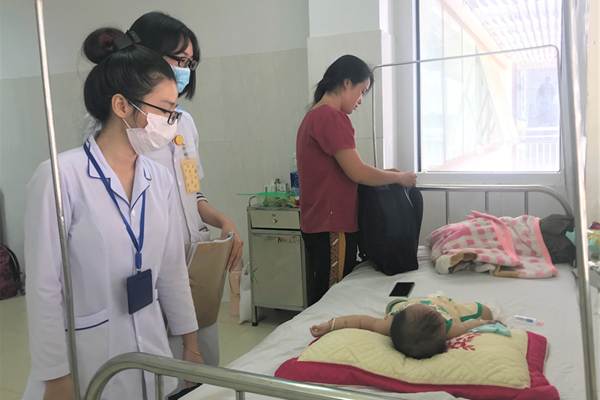 Tây Nguyên vẫn căng sức chống dịch bệnh truyền nhiễm - Anh 1