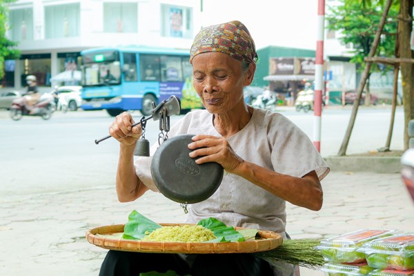 Thu về kể chuyện cốm Vòng - Anh 1