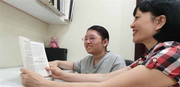Dạy con đọc sách đúng cách: Tưởng không khó mà khó không tưởng - Anh 1