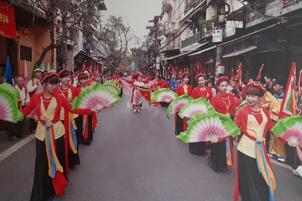 Giá trị di sản văn hóa đền Bạch Mã - Anh 2
