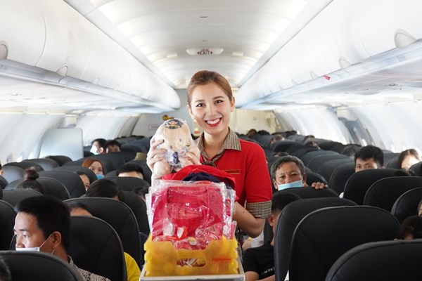 Mừng ngày Giải phóng Thủ đô, đặt vé 0 đồng bay cùng Vietjet - Anh 4