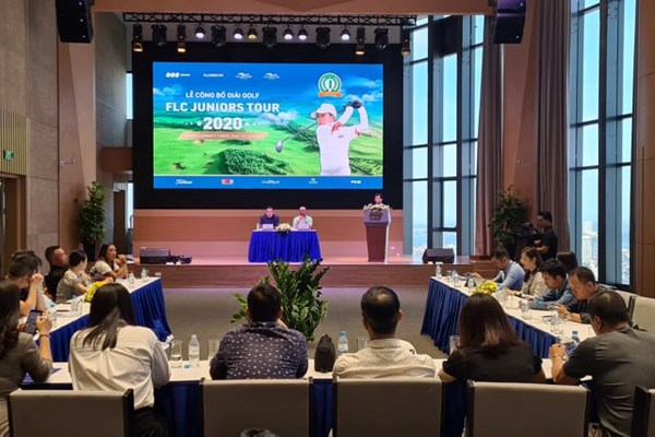 Nhiều golfer trẻ xuất sắc dự Giải FLC Hanoi junior golf tour - Anh 1