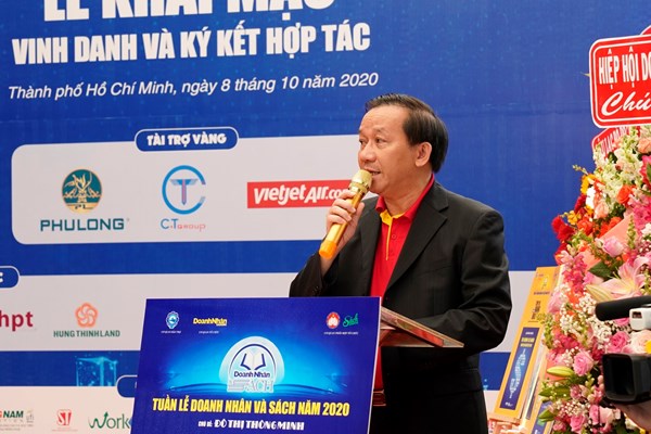 Đồng hành cùng “Tuần lễ Doanh nhân và Sách 2020”, Vietjet chung tay lan tỏa giá trị của sách đến cộng đồng - Anh 1