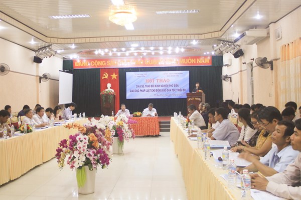 Trao đổi kinh nghiệm phổ biến, giáo dục pháp luật cho đồng bào DTTS - Anh 1