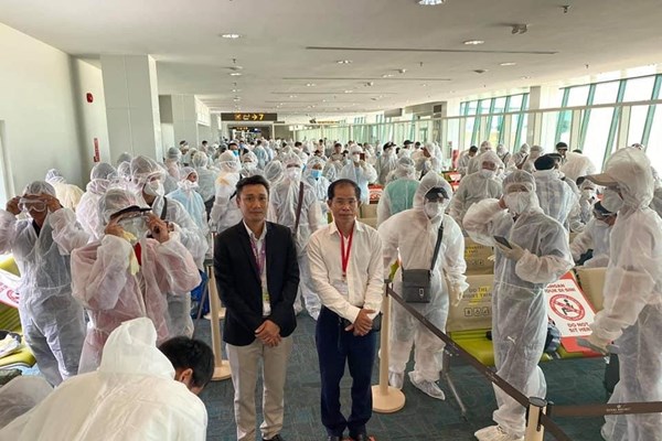 Đưa 179 công dân Việt Nam từ Brunei về nước an toàn - Anh 1