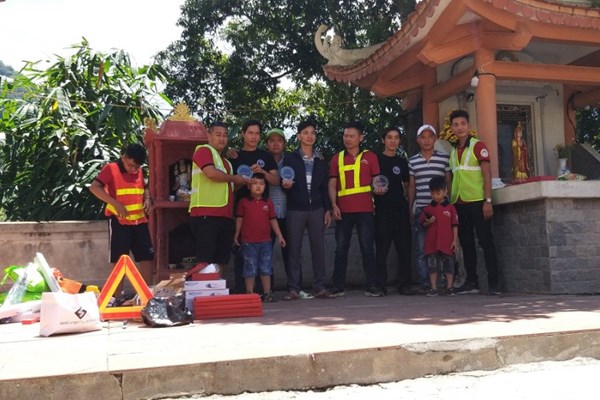 Đội SOS trên cung đường tử thần đèo Lò Xo - Anh 1