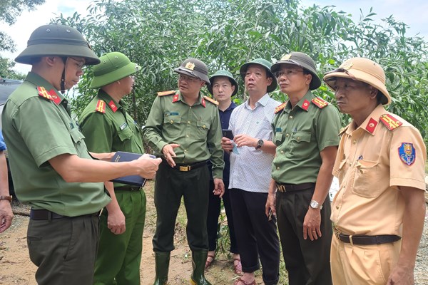 Sạt lở thuỷ điện Rào Trăng 3: Đau lòng từ hiện trường tan hoang - Anh 4